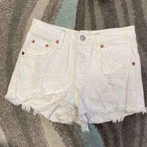 Levi’s white jean shorts
